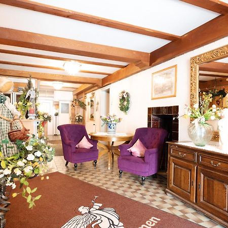 Hotel Garni "Zum Engel" Oberguenzburg Экстерьер фото