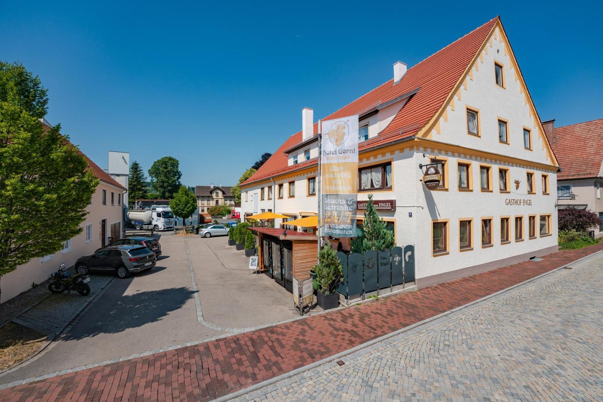 Hotel Garni "Zum Engel" Oberguenzburg Экстерьер фото