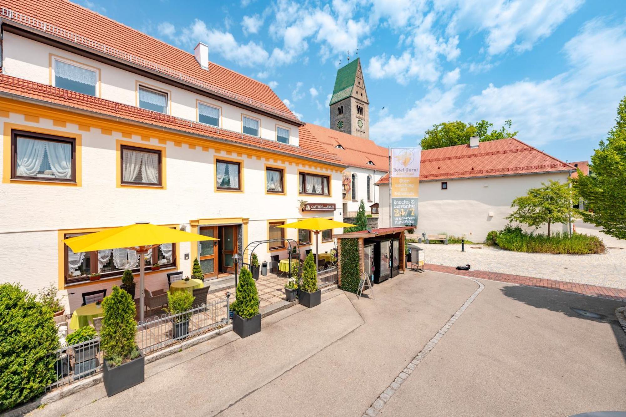 Hotel Garni "Zum Engel" Oberguenzburg Экстерьер фото